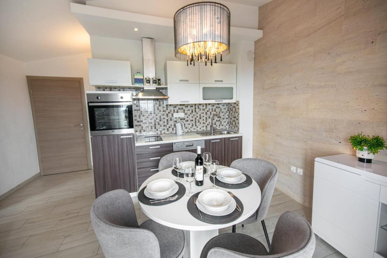 Apartments Villa Luce Makarska Dış mekan fotoğraf